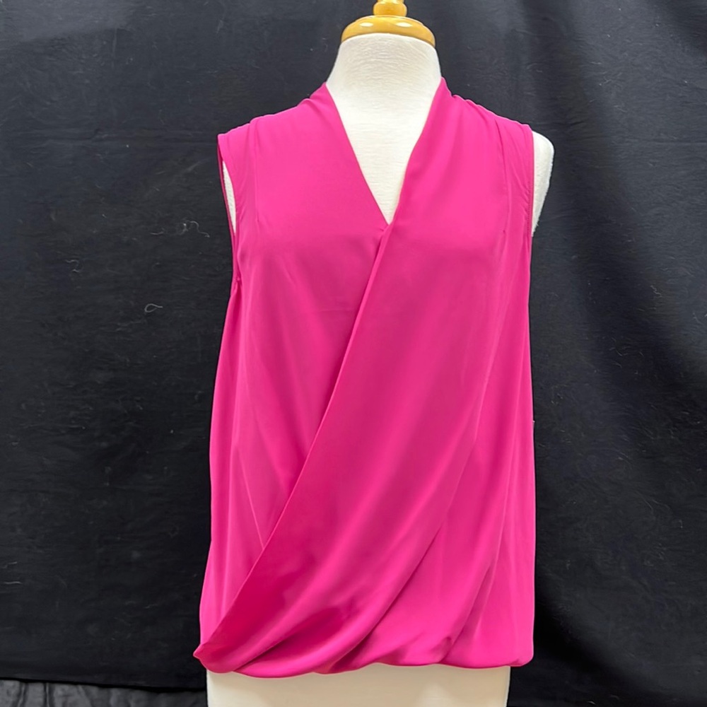 Vince Camuto size L new with tags gorgeous fuschia color